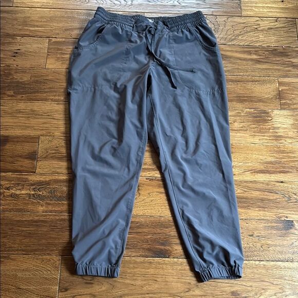 Duluth Trading Co. Women’s Gray Jogger Pants - Picture 1 of 15